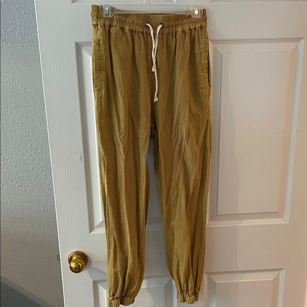 Women’s Tan Jogger Pants